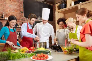 How to Stay Organized While You Cook